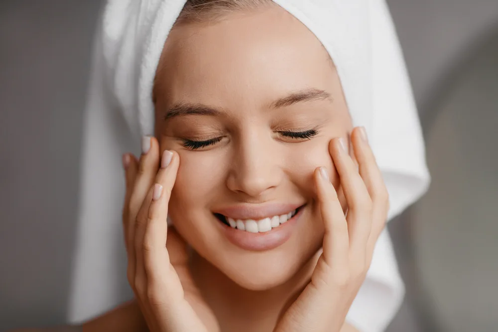 DA XỈN MÀU CẦN CẤP ẨM HAY LÀM SÁNG?